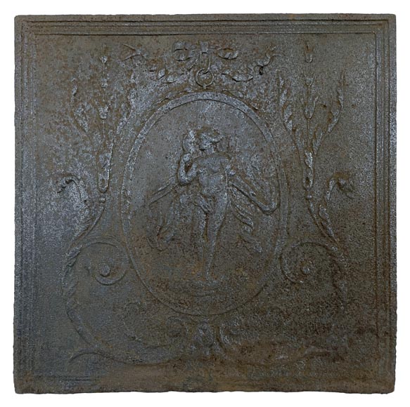 Plaque de cheminée en fonte représentant Vénus dans un médaillon-0
