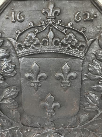 Plaque de cheminée moderne aux armes de France -3