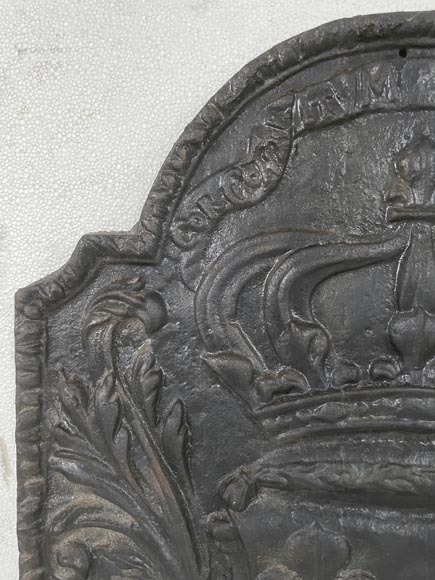 Plaque de cheminée aux Armes de France-1