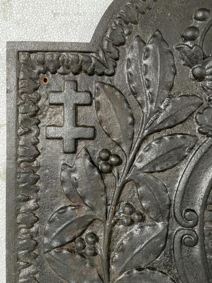 Plaque de cheminée aux armes de France et de Navarre, XIXe siècle-2