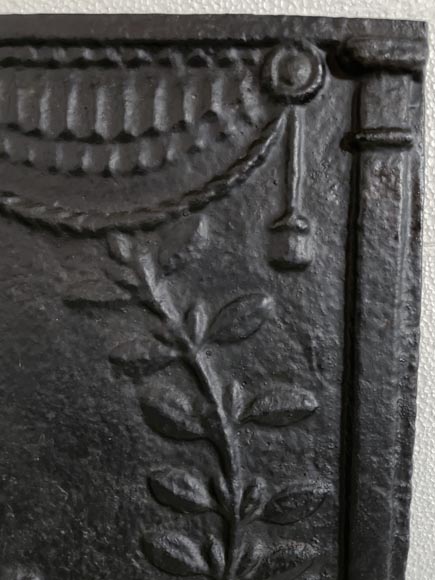 Petite plaque de cheminée en fonte, XIXe siècle-3