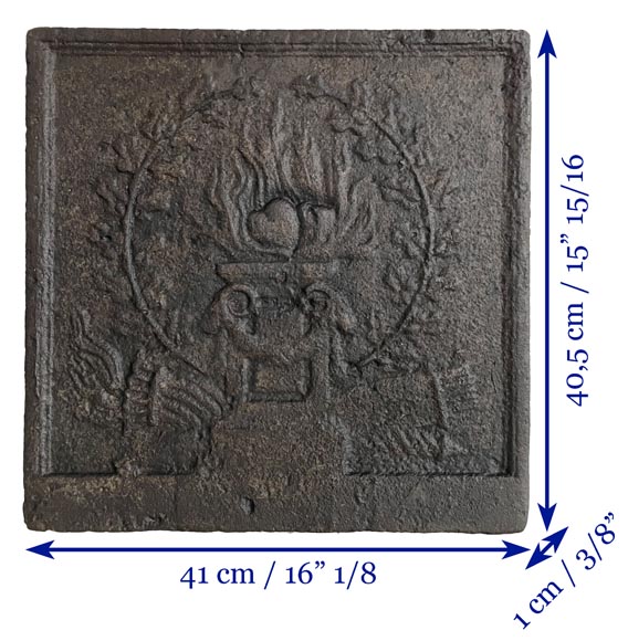 Petite plaque de cheminée ancienne de style Louis XVI, allégorie de l'Amour-7