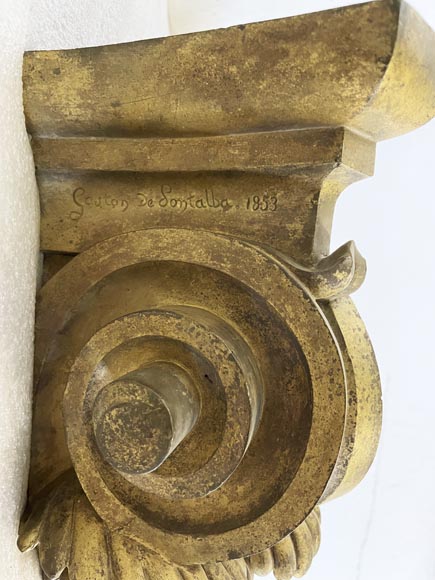 Gaston de PONTALBA - Ensemble de huit chapiteaux composites et de bases de pilastres en bronze doré, 1853-3