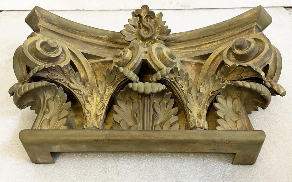 Gaston de PONTALBA - Ensemble de huit chapiteaux composites et de bases de pilastres en bronze doré, 1853-13