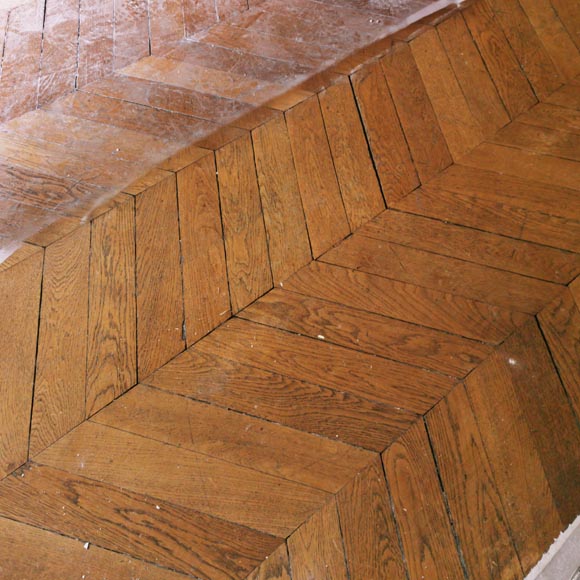 Lot de 15 m² de parquet ancien Point de Hongrie en chêne-0