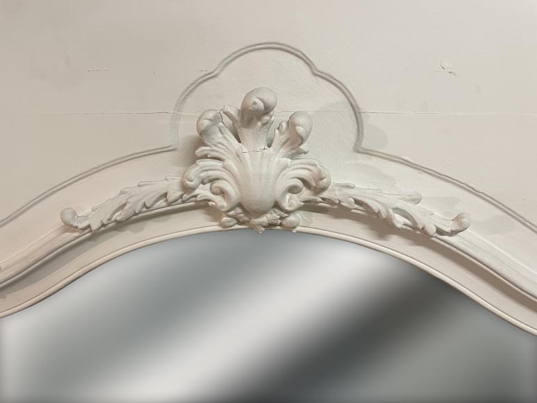 Trumeau de style Louis XV blanc aux décor rocaille-1