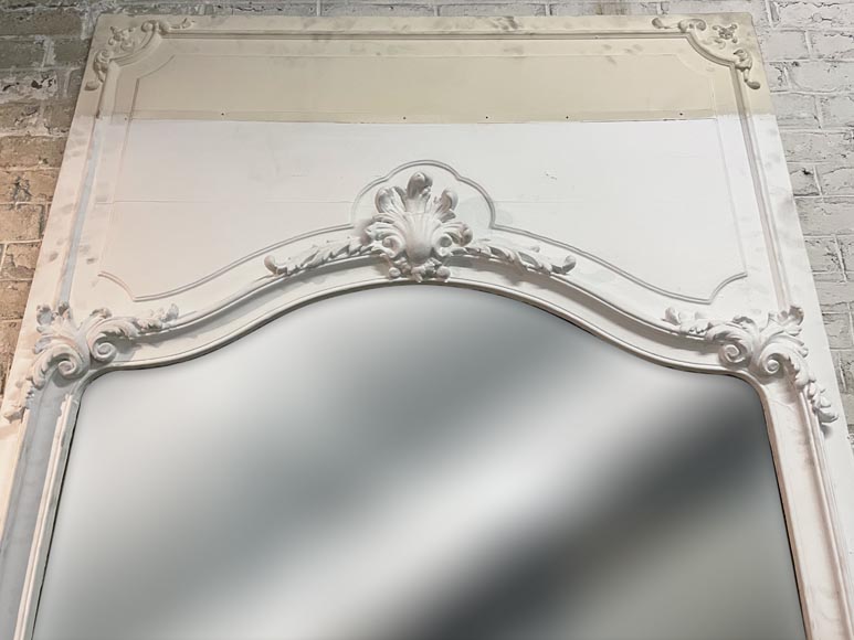 Trumeau de style Louis XV blanc aux décor rocaille-2