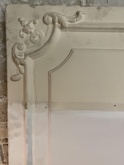 Trumeau de style Louis XV blanc aux décor rocaille-3