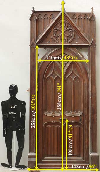 Porte néo-gothique en noyer et chêne-16