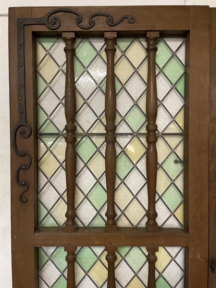 Double porte en chêne à décor de vitrail, XXe siècle-2