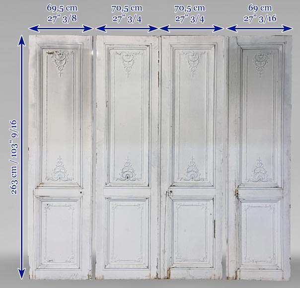 Lot d'une double porte et de deux portes anciennes de style Louis XV-16