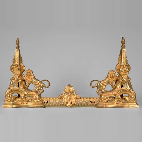 Belle barre de chenet Napoléon III ornée de lions
