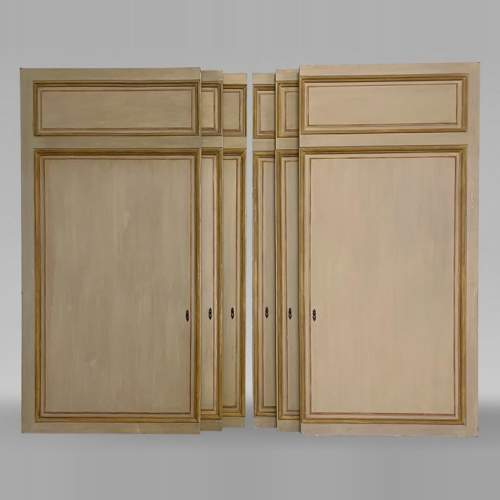Lot de 6 portes de placard en chêne, XVIIIe siècle