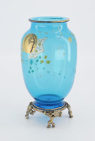 CRISTALLERIE DE BACCARAT et Eugène ROUSSEAU (modèle de), Paire de vases « Clair de Lune » en cristal bleu et monture en bronze doré, vers 1875-1890-4