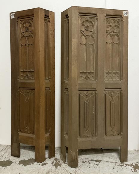 Elements de soubassement de boiserie en chêne de style Néo-gothique-14