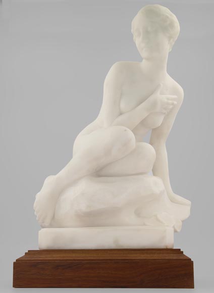 « Vénus surprise au bain », sculpture en marbre de Carrare, fin du XIXe siècle-1