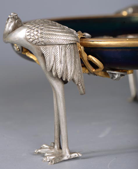 Maison GIROUX et Ferdinand DUVINAGE - Exceptionnelle et rare coupe aux échassiers en verre irisé et décor de galvanoplastie, vers 1870-1880-7