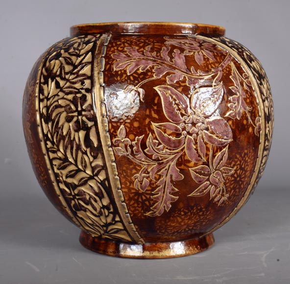 Fernand THESMAR, Cache pot en céramique émaillée au décor floral-2