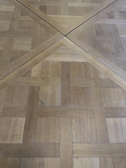 Lot d'environ 40 mètres carrés de parquet Versailles en chêne moderne-4