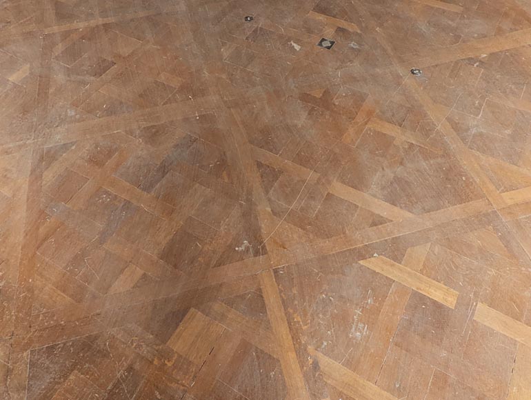 Environ 30m² de parquet Versailles moderne-3