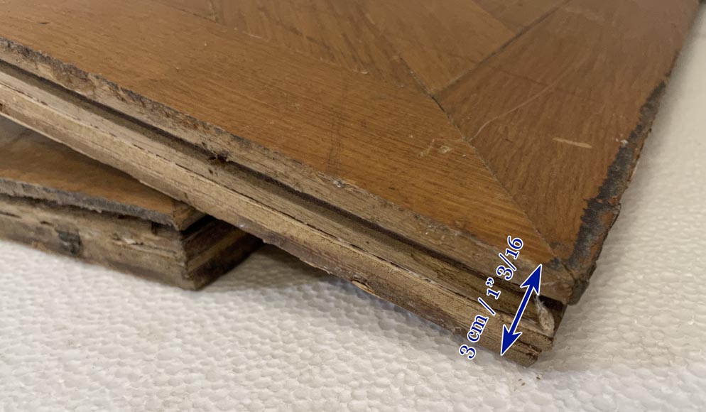 Lot d'environ 6m² de parquet en chêne à motif de croix ponctué d'acajou-5