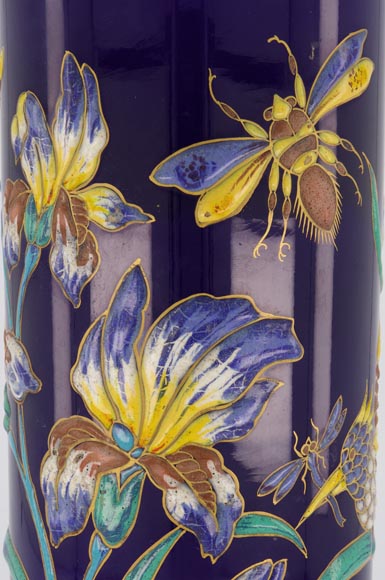 Manufacture de Longwy - Vase rouleau à décor émaillé en relief d'iris et insectes sur fond bleu de Sèvres, vers 1890-6