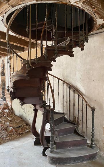 Escalier en colimaçon à noyau creu-1