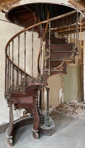 Escalier en colimaçon à noyau creu-2