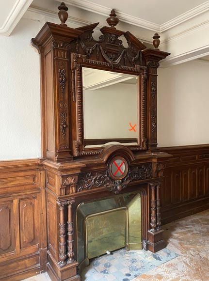 Pièces de boiserie en noyer avec grosse cheminée de style Napoléon III-0