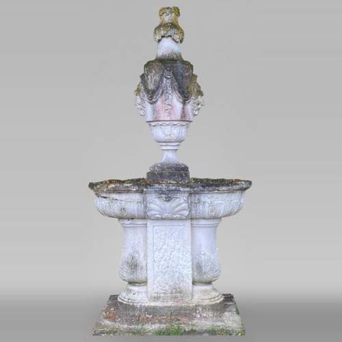 Fontaine de jardin à double vasque en pierre de style Régence