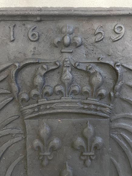 Plaque de cheminée ancinne aux armes de France-3