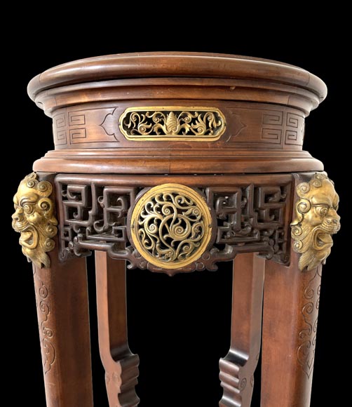 L’Escalier de cristal, guéridon japonisant en bois exotique et bronze doré-3