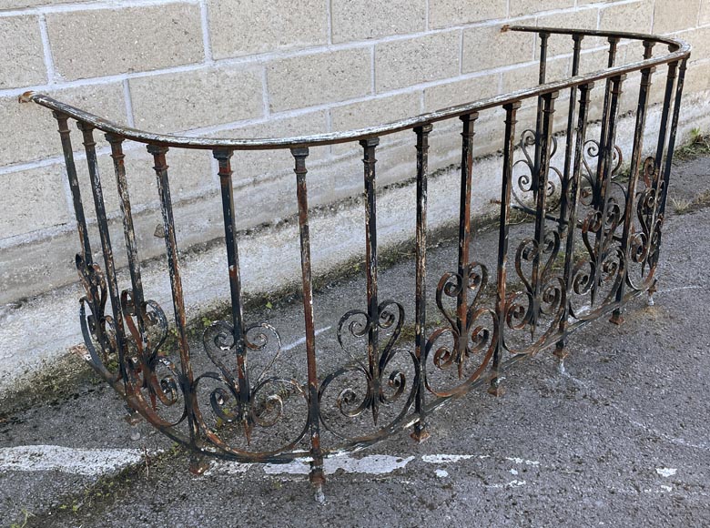 Grille de balcon à trois côtés en fer forgé, XIXe siècle-1