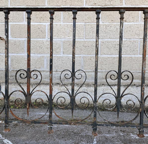 Grille de balcon à trois côtés en fer forgé, XIXe siècle-3