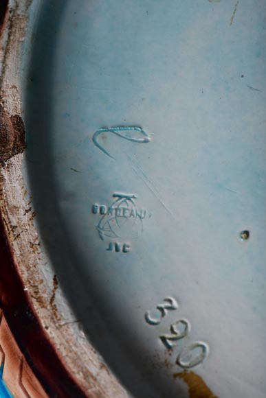 JULES VIEILLARD & COMPAGNIE, grand cache-pot japonisant en faïence de Bordeaux et décor d’émail polychrome JULES VIEILLARD & COMPAGNIE, grand cache-pot japonisant en faïence de Bordeaux et décor d’émail polychrome-4