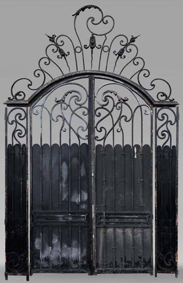 Grand portail en fer forgé de style Napoléon III-0
