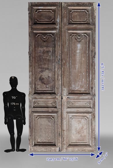 Double porte en chêne de style Napoléon III ornée d'une coquille-10