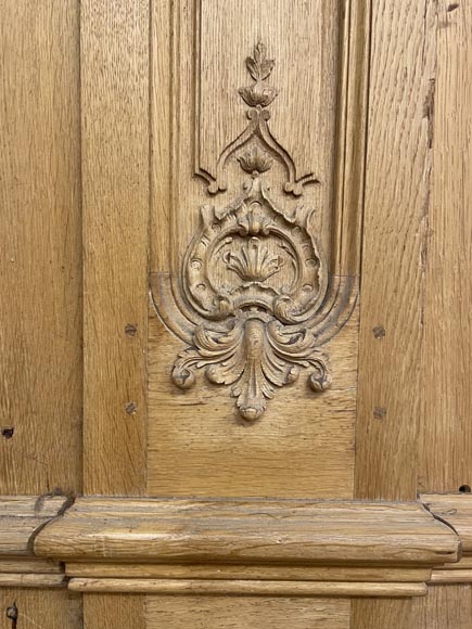 Boiseries en chêne de style Louis XV-2