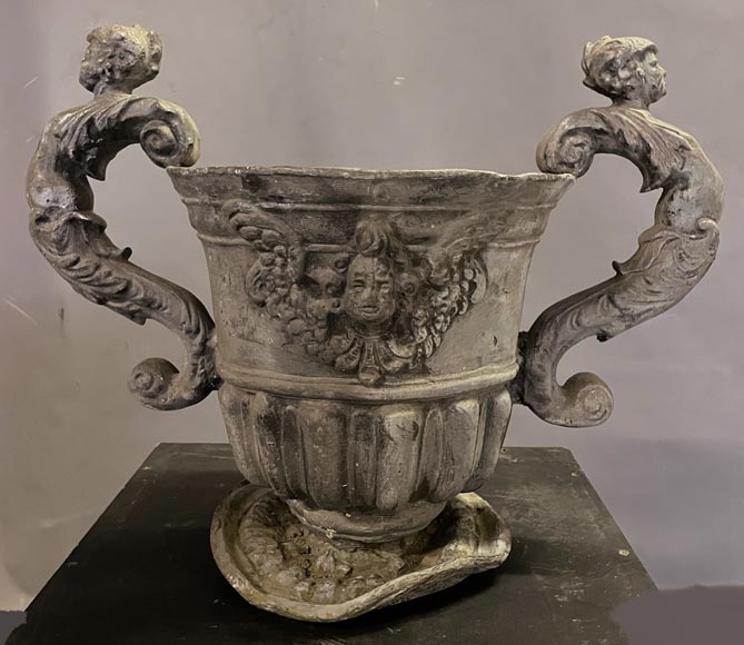 Vase en plomb de style baroque anglais, Fonderie Bulbeck, XIXe siècle-3