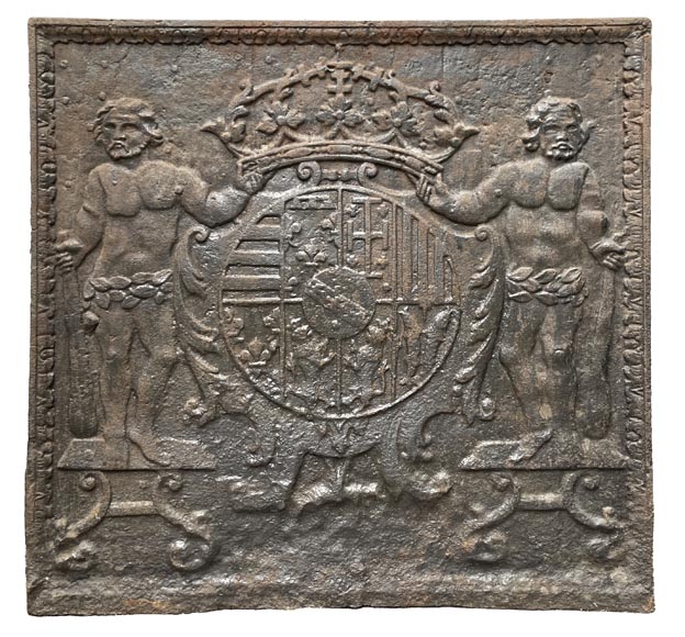 Plaque de cheminée aux armes de Léopold Ier, duc de Lorraine et de Bar-0