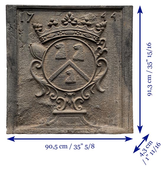 Plaque de cheminée datée de 1744 aux armes d’un abbé-6