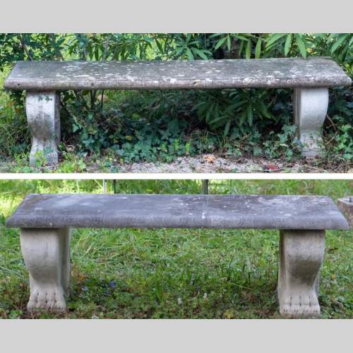 Paire de bancs en marbre de style néoclassique