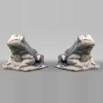 Paire de statues de grenouille en marbre des années 1950