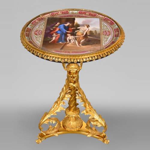 Guéridon en bronze doré avec plaque en porcelaine peinte, d’après Adrian VAN DER WERFF, 