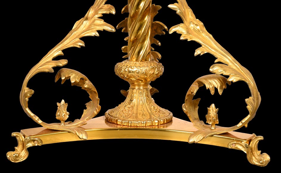 Guéridon en bronze doré avec plaque en porcelaine peinte, d’après Adrian VAN DER WERFF, 