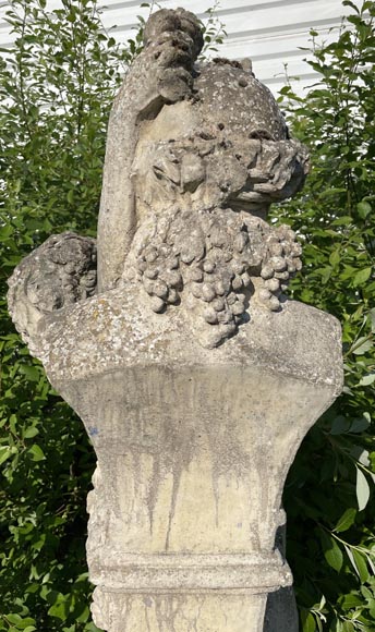 Statue de jardin en pierre composite représentant une femme rendant hommage à Baccus-15