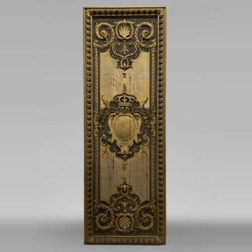 Panneau de boiserie en bois sculpté et doré