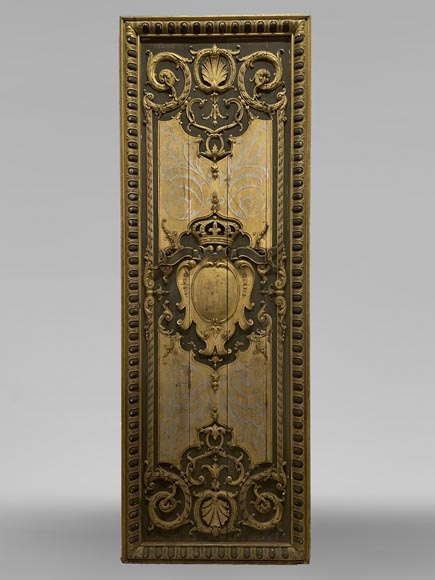 Panneau de boiserie en bois sculpté et doré-0