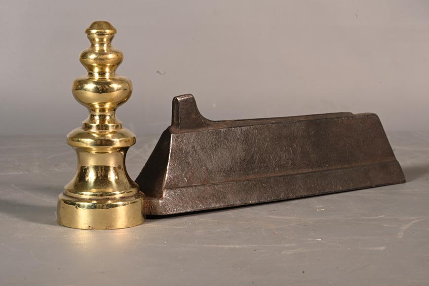 Paire De Chenets En Acier Et Bronze - Fabrication Française - Style Ancien