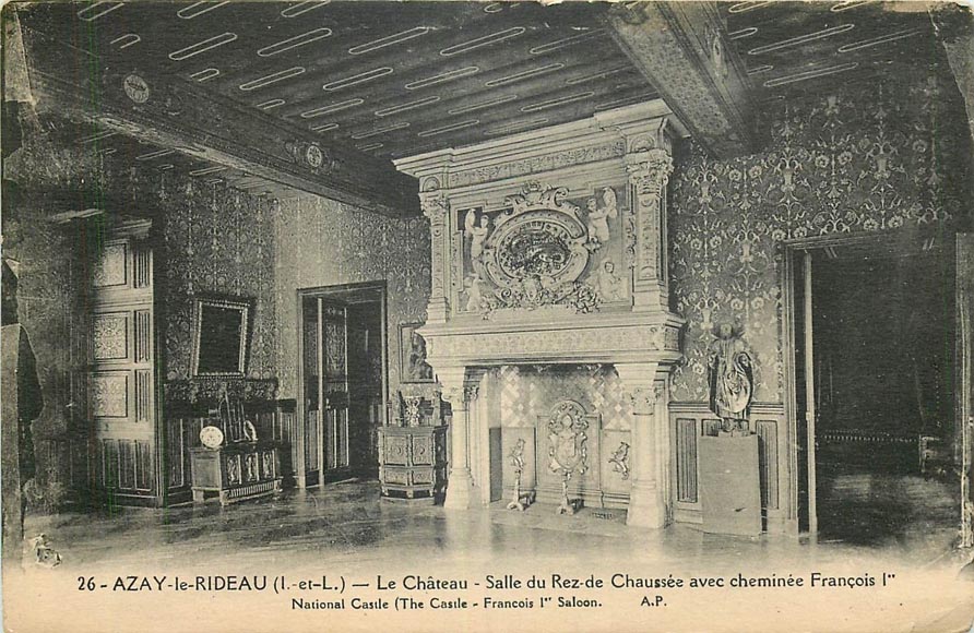 Monumental antique Neo-Renaissance style stone mantel coming from the Chateau of Montgeon_fr